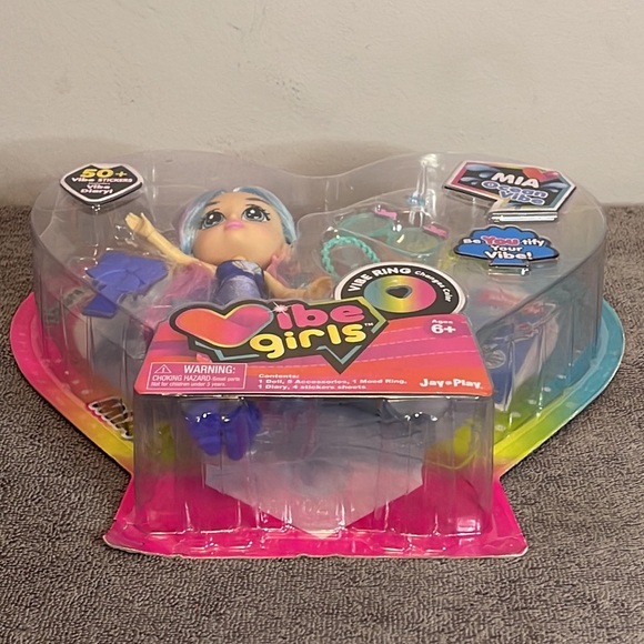Vibe Girls Mia Ocean Vibe Doll, Vibe Ring, 50 Stickers & Vibe Diary Brand New - Picture 6 of 8
